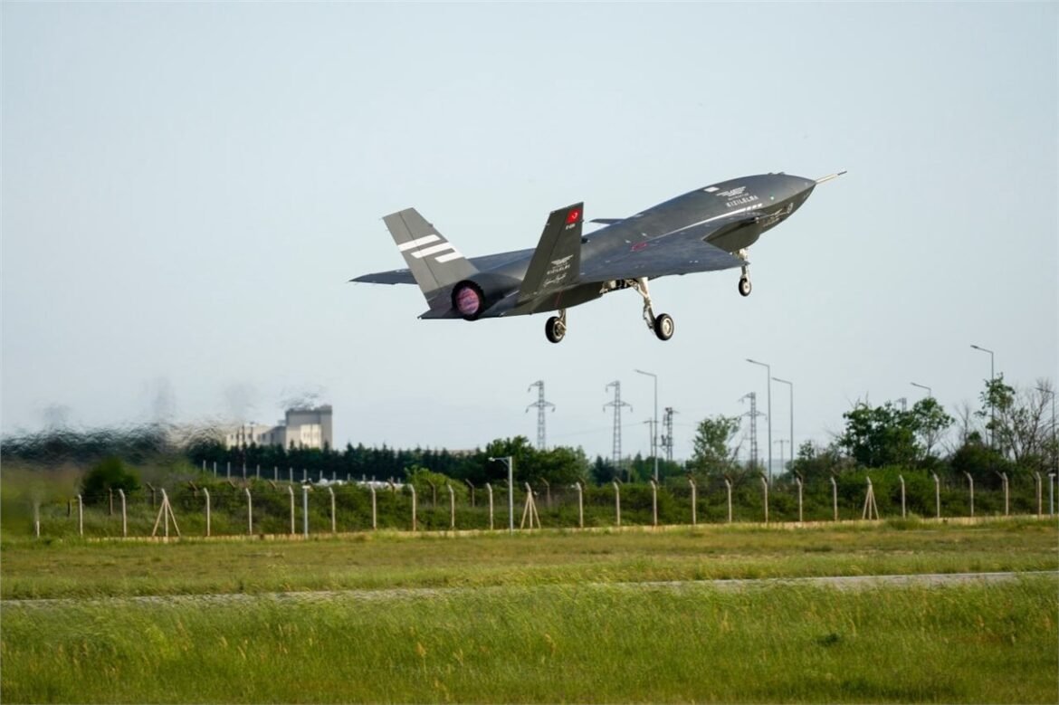 Leonardo, Baykar, K-SWARM, CUC-T, M-346, KIZILELMA, swarm tactics, autonomous aircraft, Smart Fleet Autonomy, human-machine teaming